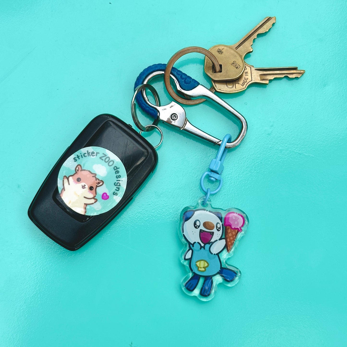 Blue Otter with Ice Cream