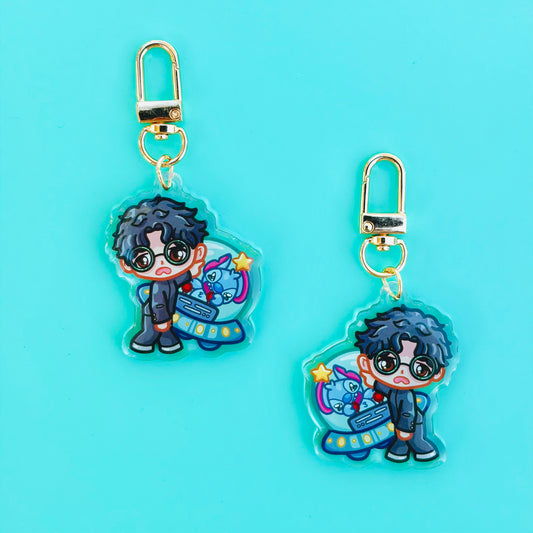 Okarun afraid of aliens, but Stitch just landed